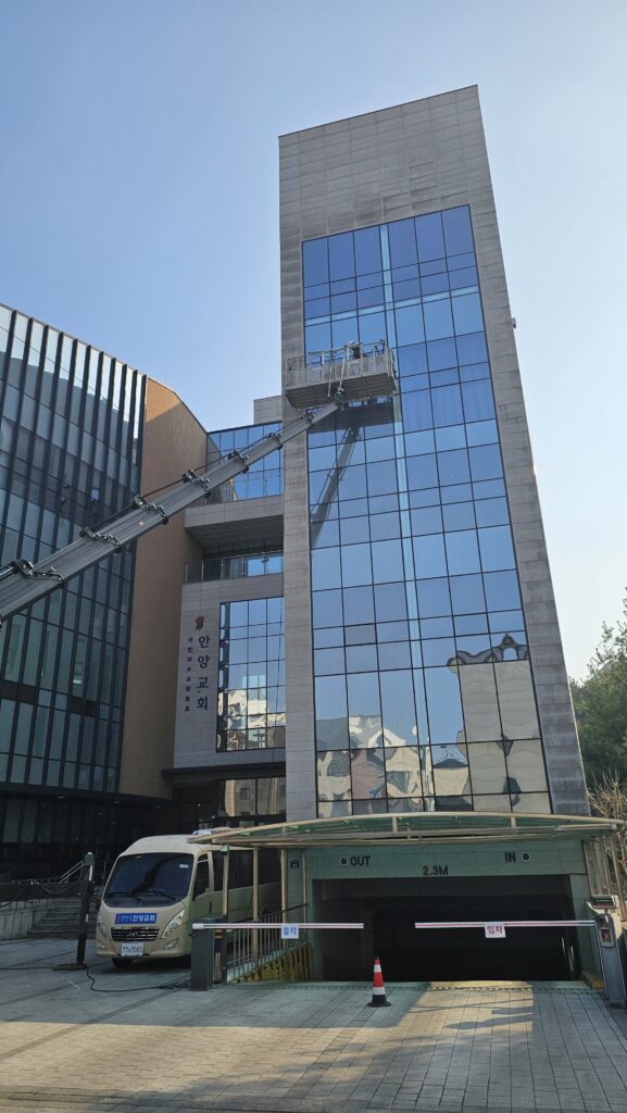 교회 건물 외벽청소 전문업체를 소개 합니다